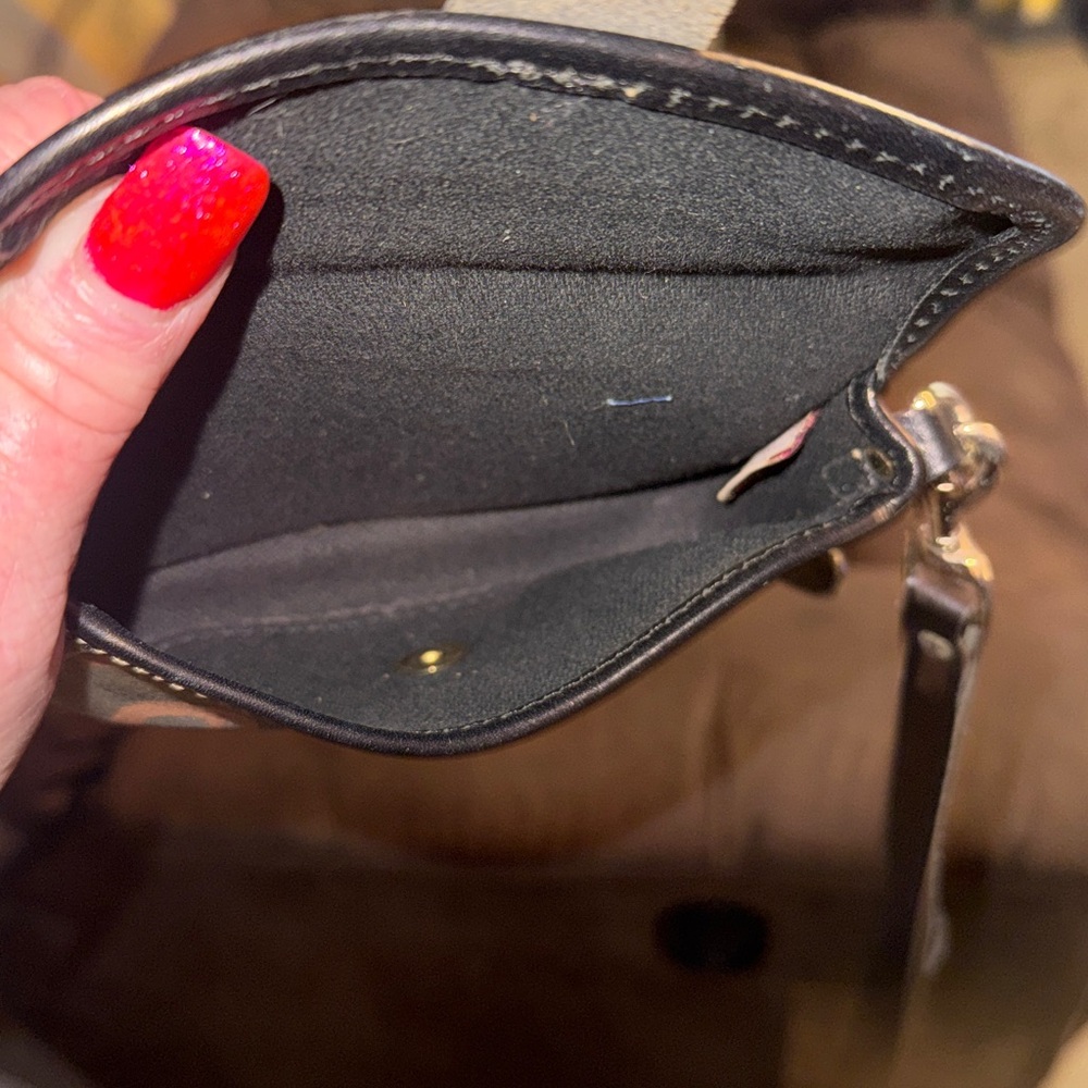 Dooney & Burke wristlet…AUTHENTIC UGC - Picture 4 of 5